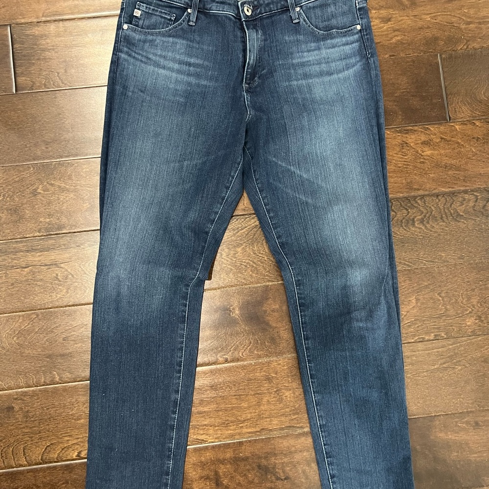 AG Prima Mid Rise Cigarette 360 Contour Jean